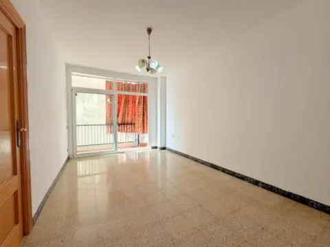 Piso en Carrer de Martí i Codolar