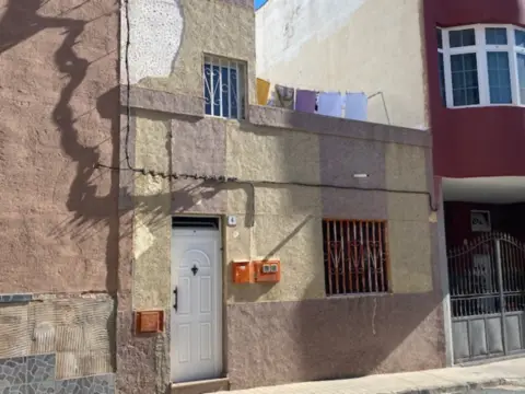 Casa en calle Julio Cesar