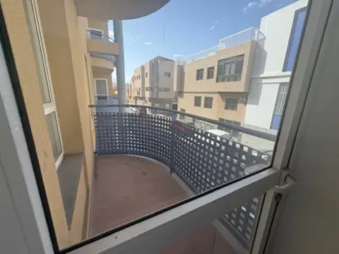 Piso en calle Silvestre Bello, 3