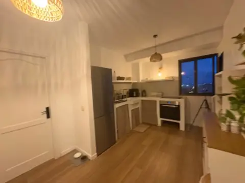 Piso en calle Ruben Dario