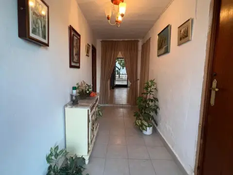 Casa en calle Obispo Amadeo Rguez