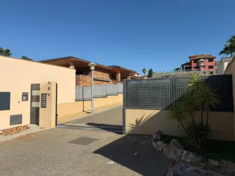 Terreno en calle Parque de Doñana