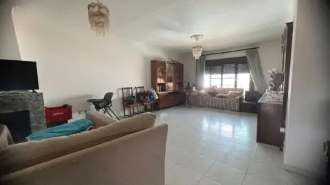 Casa pareada en calle de Olivenza