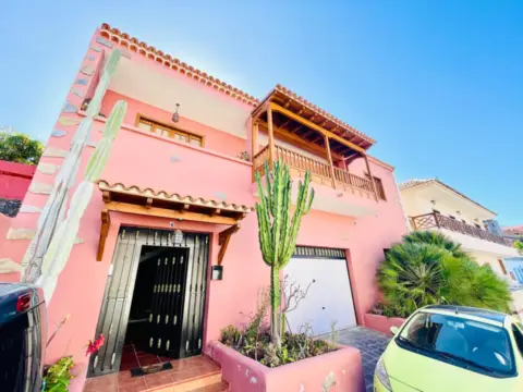 Casa unifamiliar en calle del Engazo, 2