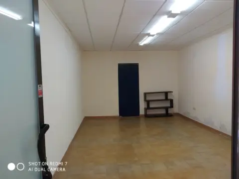Local comercial en calle Juan Ce La Cierva