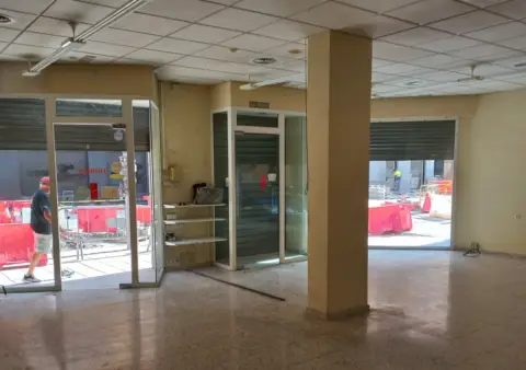 Local comercial en Avenida de Alfonso XIII, 44