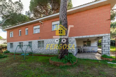 Chalet unifamiliar en Almorox