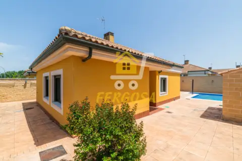 Chalet pareado en Escalona