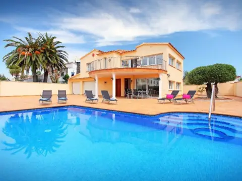 Chalet unifamiliar en Empuriabrava