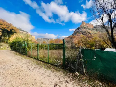Terreno en calle Vldelateja