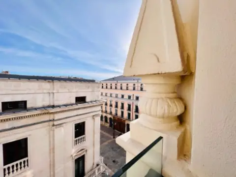 Dúplex en Paseo del Espolón