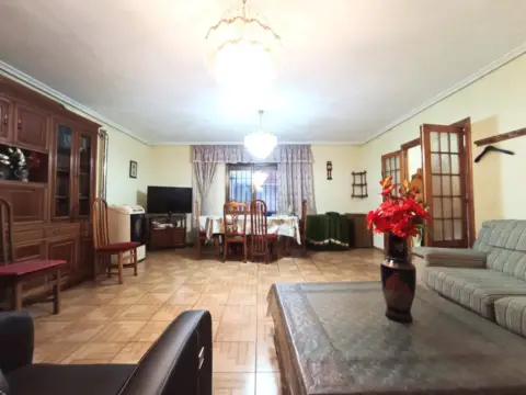 Casa en calle de Paraguay