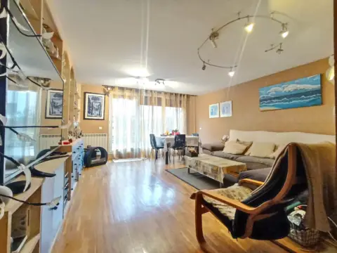 Casa adosada en calle de las Eras Villatoro