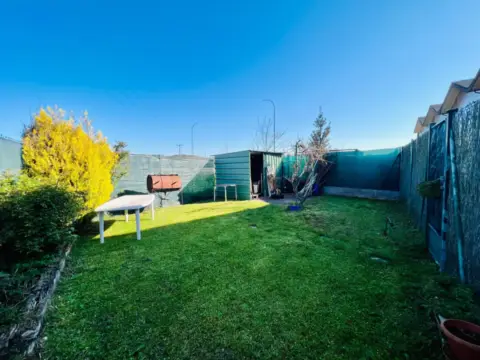 Chalet adosado en calle del Abedul