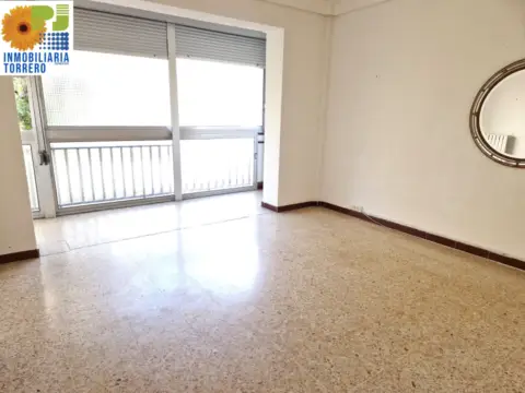 Piso en calle del Monasterio de Nuestra Señora de Monlora