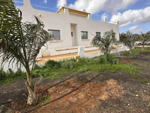 Chalet unifamiliar en Casas del Hospinal