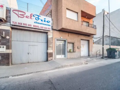 Local comercial en calle de la Libertad