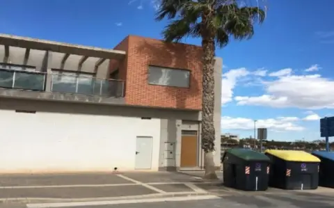 Local comercial en Avenida de Gerardo Molina