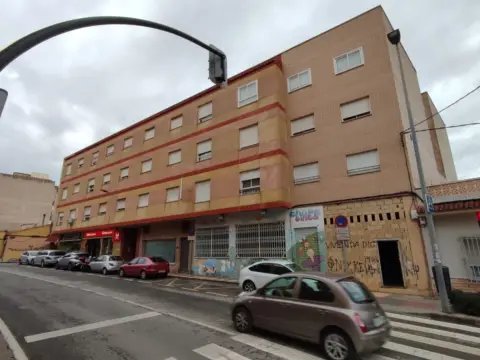 Local comercial en Avenida de Murcia