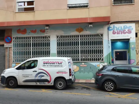 Local comercial en Avenida de Murcia