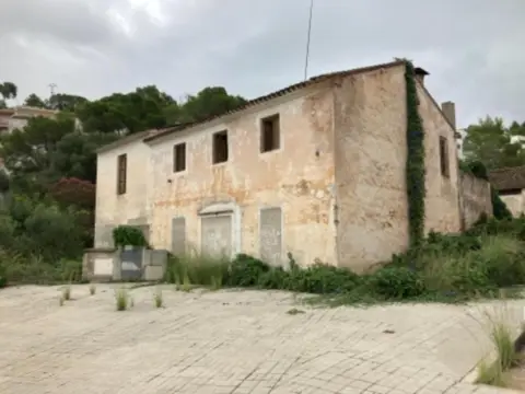 Chalet rústico en Carrer de la Costera
