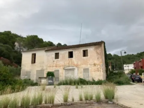 Chalet rústico en Carrer de la Costera