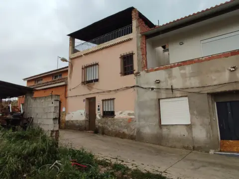 Casa adosada en Aldea de las Pullas