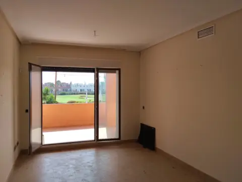 Apartamento en calle Infanta Cristina, 2