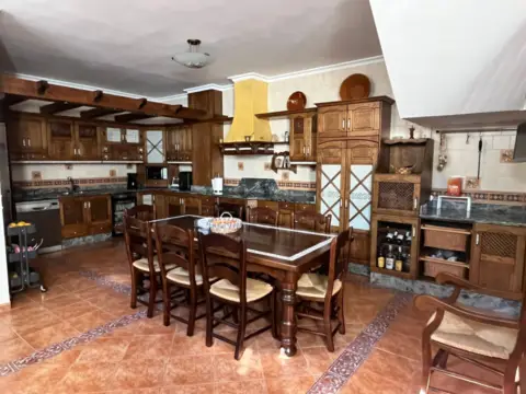 Chalet adosado en calle Torre del Mar