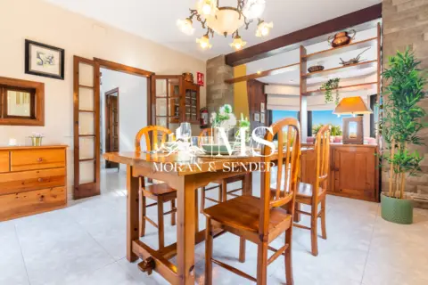 Chalet unifamiliar en Carrer de Can Ballesta