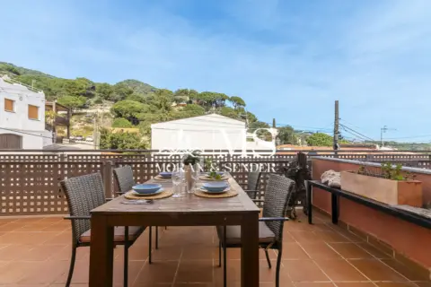 Chalet adosado en Carrer de Joan Miró