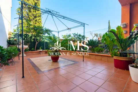 Casa adosada en Carrer del Brillant