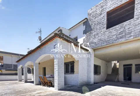 Chalet unifamiliar en Carrer de Desmond Tutu
