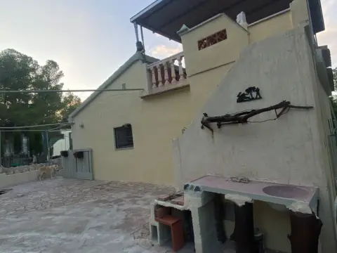 Chalet rústico en Vía Cv-817 S/N