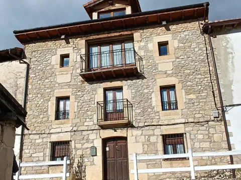 Casa en calle Las Nieves, 2 Criales, Buros