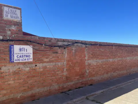 Terreno en calle de Agustina de Aragón, 2