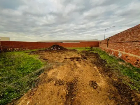 Terreno en calle de Agustina de Aragón, 2