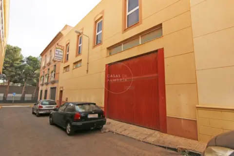 Nave comercial en calle del Campoy