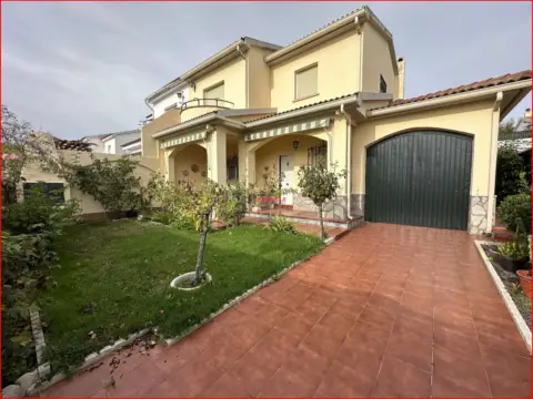 Casa unifamiliar en Santa Olalla