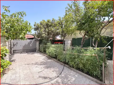 Casa en Camarena