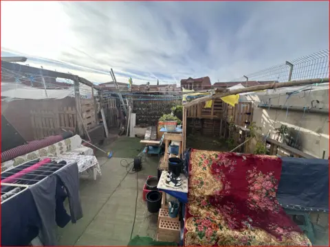 Chalet pareado en Santo Domingo-Caudilla