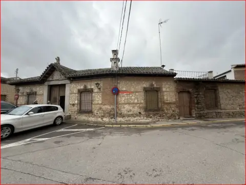 Chalet en La Puebla de Montalbán