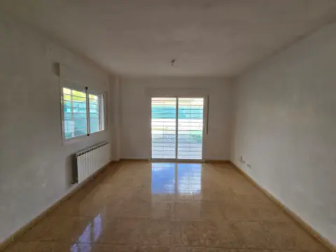 Chalet adosado en Pioz