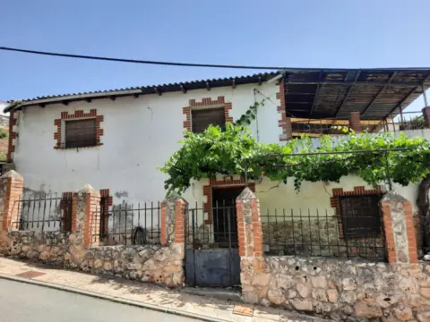 Casa en Loranca de Tajuña