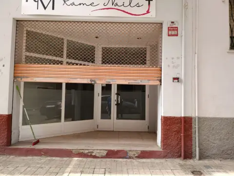 Local comercial en Madrigal