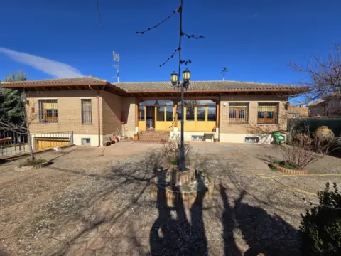 Chalet en Pioz