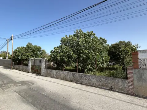 Terreno en calle de Pompeya