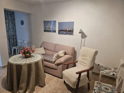 Piso en calle Alonso Cano