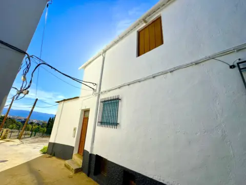 Casa en calle de la Estación