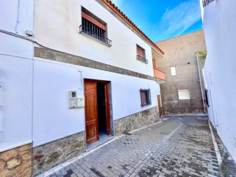 Casa pareada en Adra